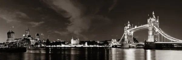 Vista da ponte da torre — Fotografia de Stock