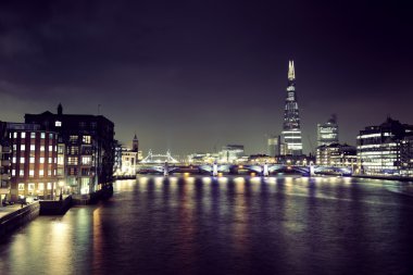 gece Londra manzarası