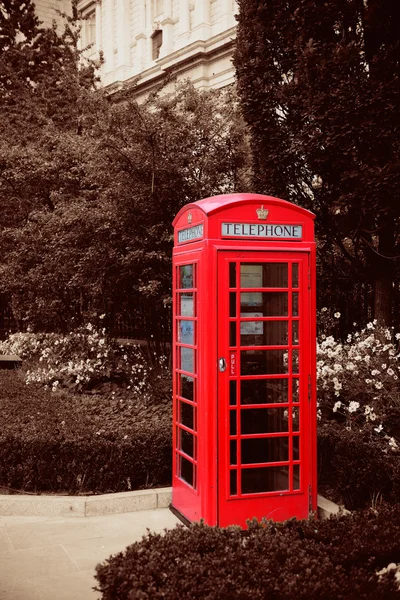 Cabine téléphonique rouge — Photo