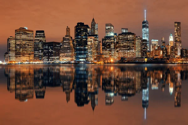 Перегляд Манхеттен вночі — стокове фото