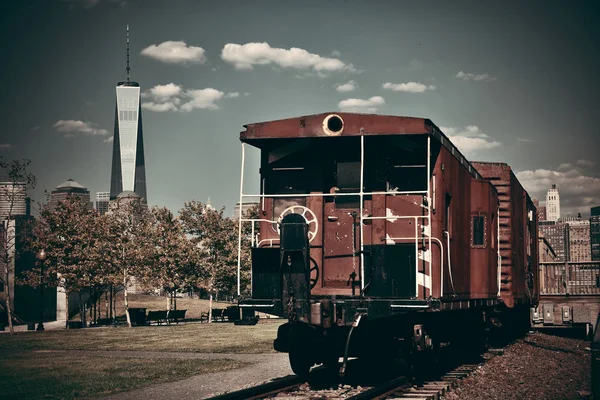 Train et centre-ville Manhattan — Photo