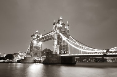 Tower Bridge görünümü