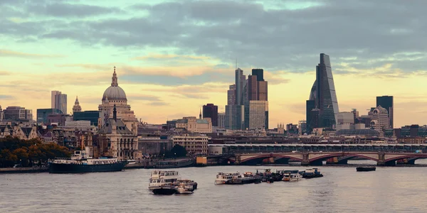 Vista del paisaje urbano de Londres — Foto de Stock