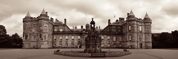 Palácio de Holyroodhouse vista — Fotografia de Stock