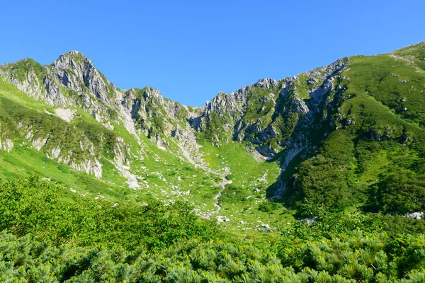 Senjojiki cirque op de berg kisokoma in nagano, japan — Stockfoto