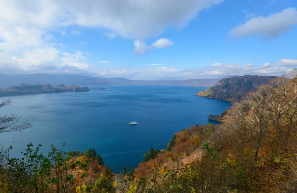 Lake Towada in Autumn, in Aomori and Akita, Japan — Stock Photo, Image