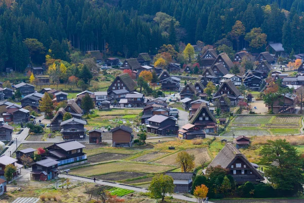 Historická vesnice Shirakawa-go na podzim — Stock fotografie