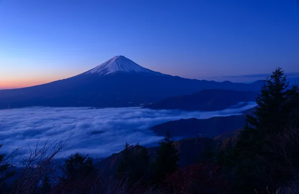 Lungolago di Kawaguchi e Monte Fuji all'alba — Foto Stock