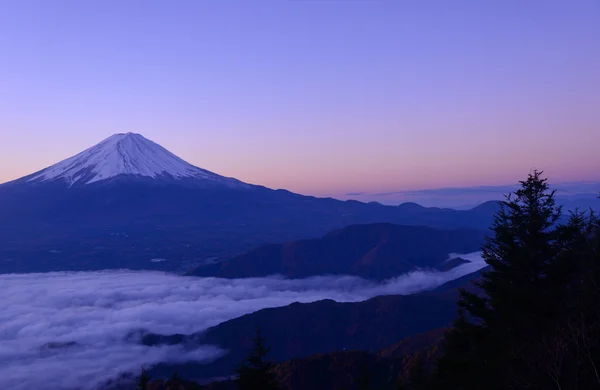 Lakeside de Kawaguchi y Monte Fuji al amanecer — Foto de Stock