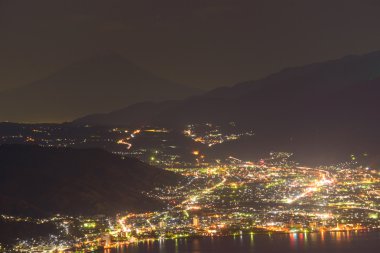 Gece Suwa'ya görünümü city ve Mt.Fuji