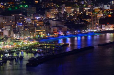 Manzara şehir Atami, Shizuoka, Japonya