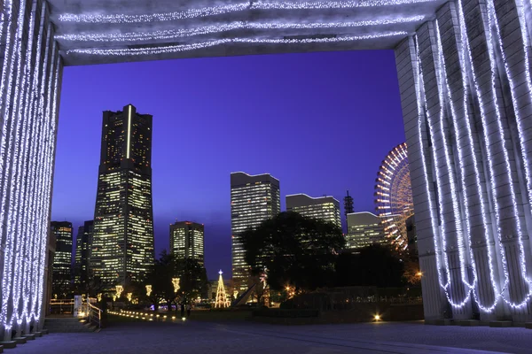 Minatomirai, Yokohama alacakaranlık adlı gökdelen — Stok fotoğraf