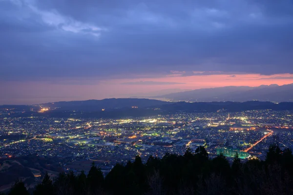 Landschap uitzicht vanaf de Yabitsu pas in de schemering in Kanagawa, Japan — Stockfoto
