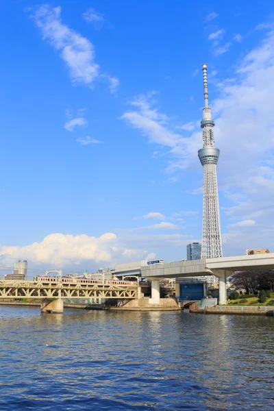 Tokio Skytree i Sumida Rzeka w Tokio — Zdjęcie stockowe