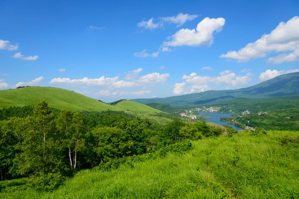 Monte Tateshina e Lago Shirakaba — Fotografia de Stock