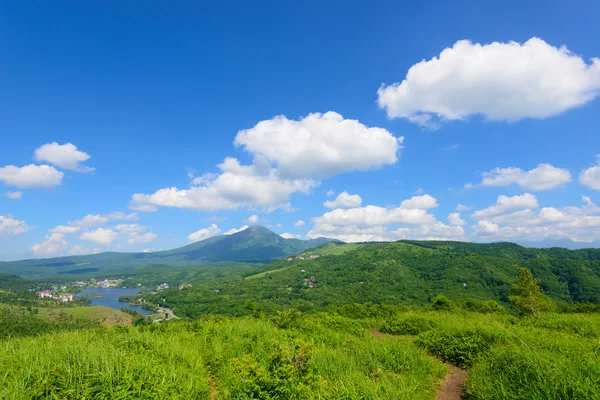 Monte Tateshina e Lago Shirakaba — Fotografia de Stock