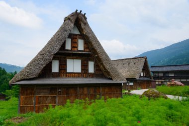 Gassho-zukuri Köyü