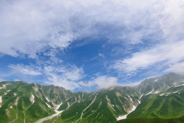 日本北部阿尔卑斯山的风景 — 图库照片