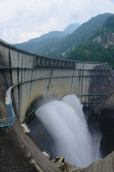 Kurobe dam in Toyama, Japan — Stock Photo, Image