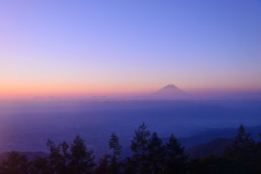 Mt.Fuji ve bulutlar deniz