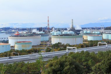 Fabrikalarda Keihin sanayi bölgesi Yokohama, Kanagawa, Japonya