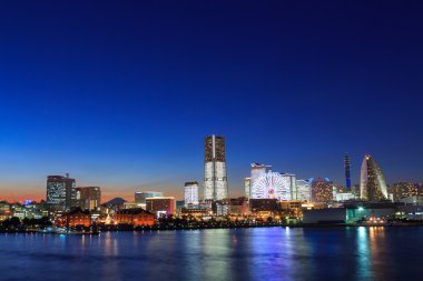 Alacakaranlık Minatomirai 21 alanında Yokohama, Japonya