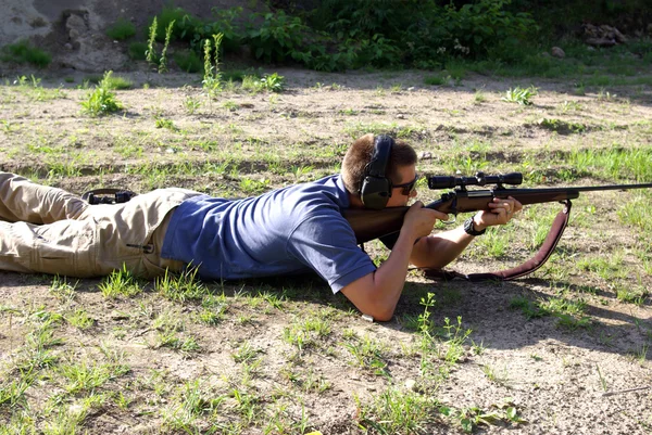 Firing 30-06 rifle — Stock Photo, Image