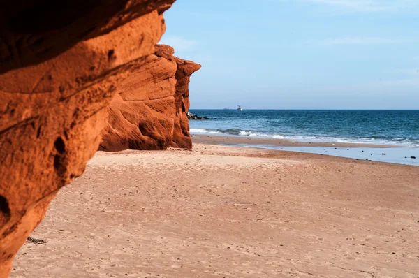 Κόκκινα βράχια στο Dune de Sud — Φωτογραφία Αρχείου
