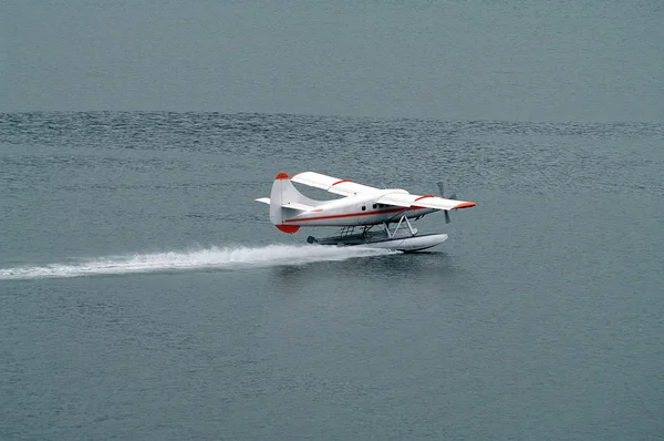 Landing Seaplane — 图库照片