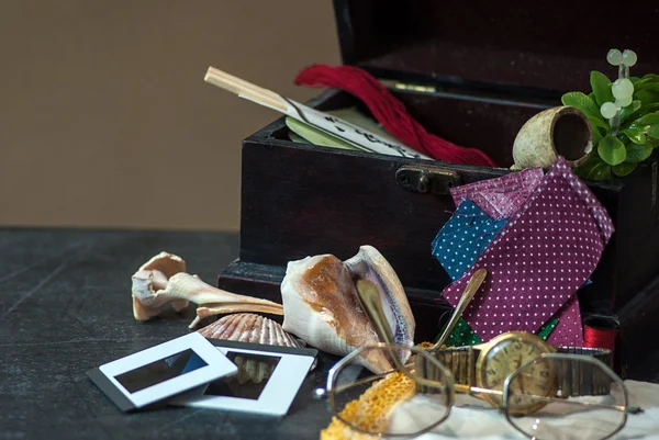 Memory Box Red Thread rear