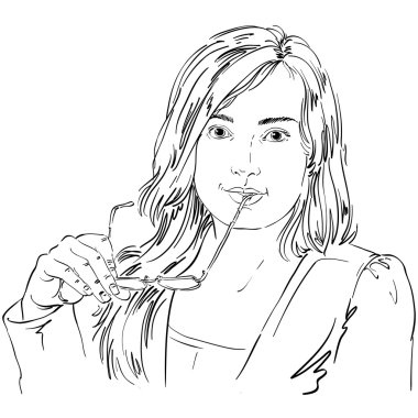 Genç kadın gözlük tutan