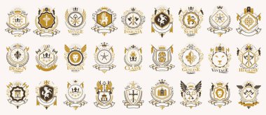 Klasik Heraldik amblem vektör seti, antika herallik sembolik rozetler ve ödüller koleksiyonu, klasik tarz tasarım unsurları, aile amblemleri.