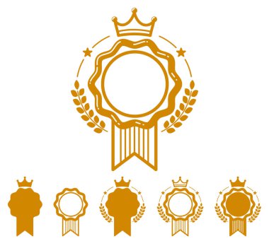 Beyaz, vektör klasik tasarım ögeleri, amblemler, marka simgeleri veya ürün etiketleri, şık pullar üzerine izole edilmiş elementiniz için boşluk ile yuvarlak şekilli boş etiketler ayarlandı.