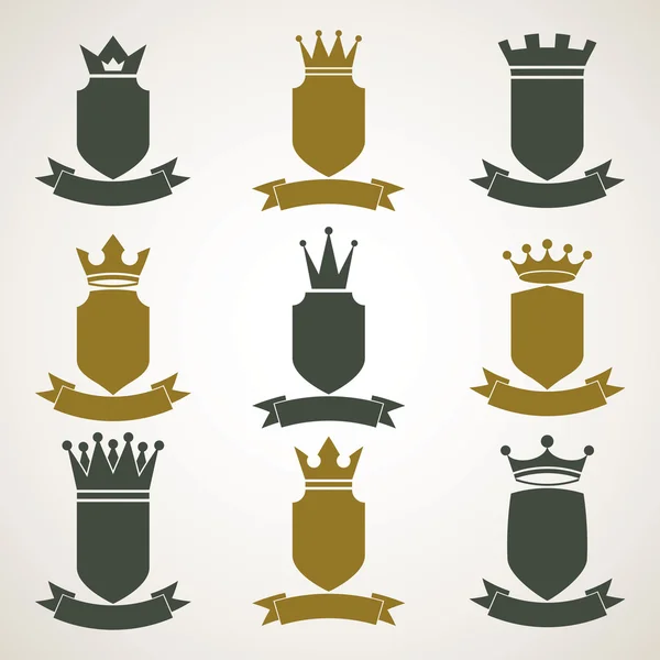 Ensemble d'illustrations blason royal héraldique - décor impérial rayé — Image vectorielle