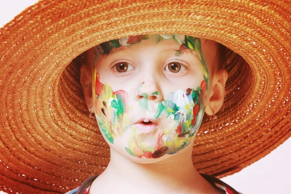 Портрет ребенка в шляпе — стоковое фото