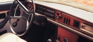 eski model araba Pano (parça)