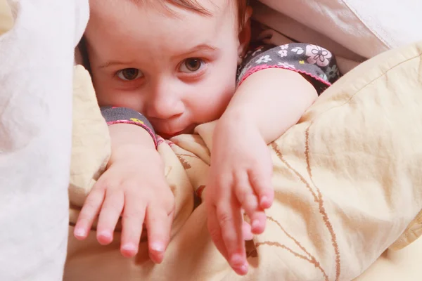 Baby meisje bedtijd — Stockfoto
