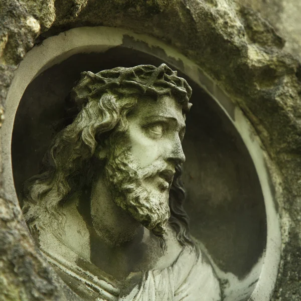 Face of Jesus Christ crown of thorns (statue) — Stock Photo, Image