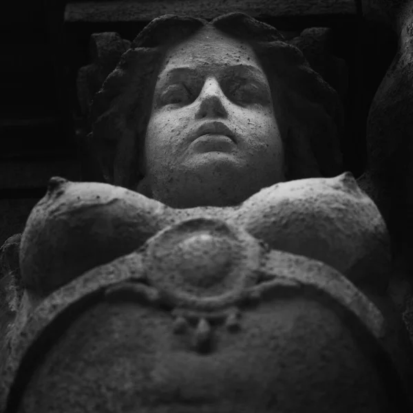 Olimpijska Bogini Miłości Piękna Afrodyta Wenus Fragment Starożytnej Kamiennej Figury — Zdjęcie stockowe