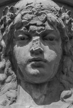 Aşk Tanrısı 'na aşık olan güzel Ruh güzelliği için Afrodit tarafından cezalandırıldı ve uzun bir süre sevgili aşk tanrısını aradı. Daha sonra Zeus onu ölümsüz Olimpiyat tanrıçası yaptı. Eski bir heykel parçası..