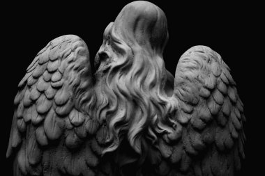 - Ölüm. İnsan hayatının sonunun meleğinin arka görüntüsü. Antik heykel. 