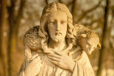 İsa 'nın Antik heykeli İyi Çoban. 