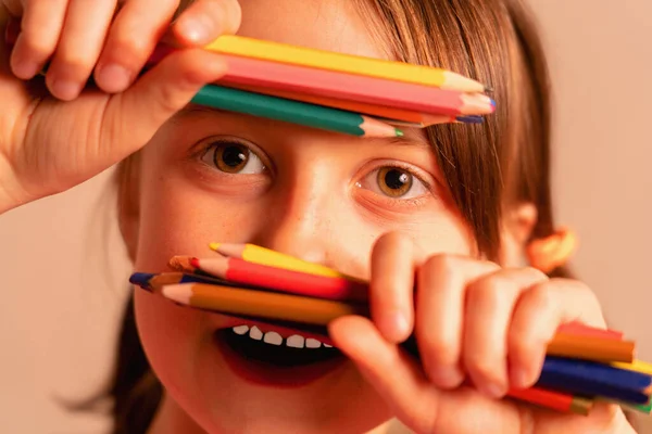 Investimento Futuro Aprendizagem Educação Grande Artista Close Jovem Menina Bonita — Fotografia de Stock