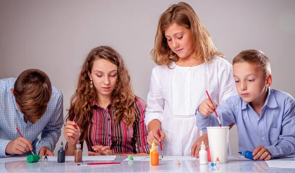 Retrato Niños Lindos Pintando Cuadros Arte Creatividad Desarrollo Concepto Infantil — Foto de Stock