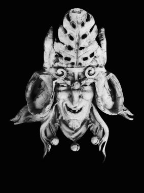 Hevesli rekabet, kıskançlık, kıskançlık ve hevesli Zelus 'un (Zelos) canavar yüzü. Eski bir taş heykel parçası. Kapat..