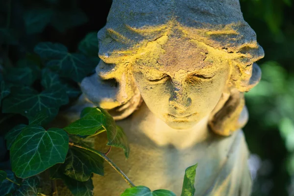 Close Face Beautiful Guardian Angel Fragment Antique Statue — Stock Photo, Image