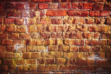 Antik tuğla duvar mimari arka plan dokusu. Metin için boş alan.