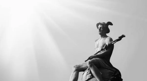 Estátua Antiga Deus Antigo Comércio Comerciantes Viajantes Hermes Mercúrio Imagem — Fotografia de Stock