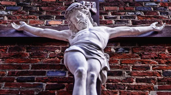 Untere Ansicht Der Antiken Statue Der Kreuzigung Jesu Christi — Stockfoto