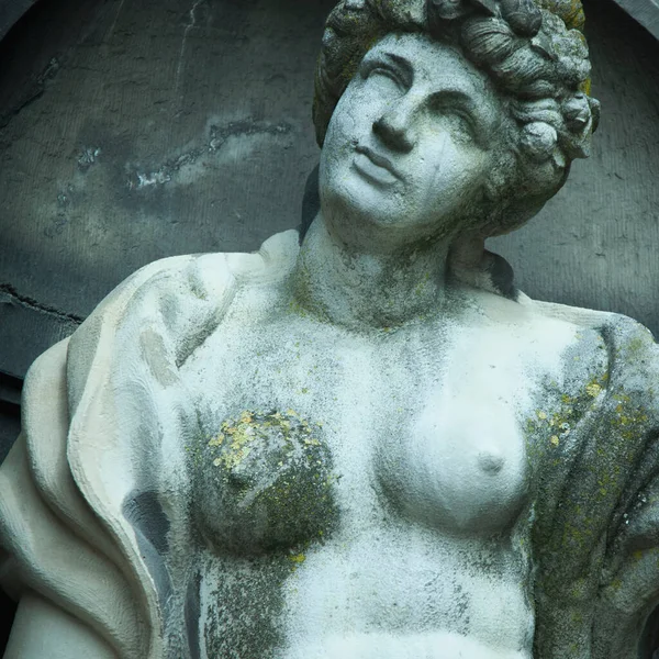 Deusa Olímpica Amor Afrodite Vênus Fragmento Uma Estátua Antiga — Fotografia de Stock
